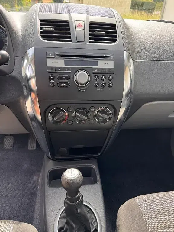 Gebraucht Suzuki SX4 Style 120 PS (88 kW) 2011 Weiß Limousine