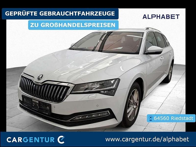 Gebraucht Skoda Superb Style 150 PS (110 kW) 2021 Moonweiß perleffekt Kombi