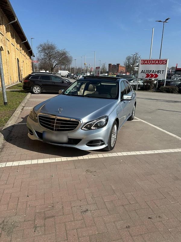 Gebraucht Mercedes E350 258 PS (189 kW) 2014 Silber Limousine