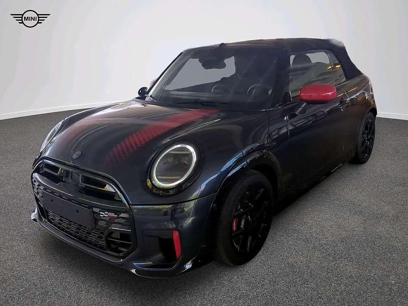 Grau Gebraucht 2024 Mini John Cooper Works Cabriolet Cabrio | 42.974 € (Etwas zu teuer) - Bild 1/4