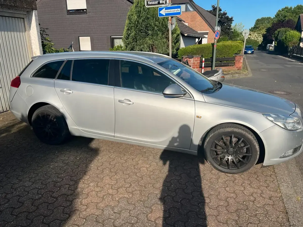 Gebraucht Opel Insignia 197 PS (144 kW) 2013 Silber Kombi