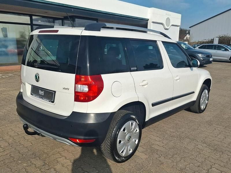 Gebraucht Skoda Yeti Adventure 122 PS (89 kW) 2013 Candyweiß SUV