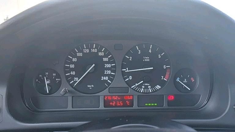 Gebraucht BMW 520 150 PS (110 kW) 1999 Silber Limousine