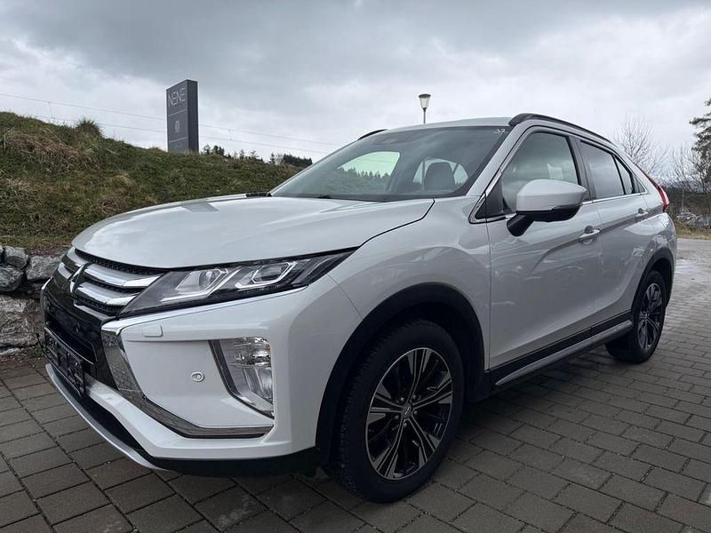 Gebraucht Mitsubishi Eclipse Cross Edition 163 PS (119 kW) 2018 Weiß SUV