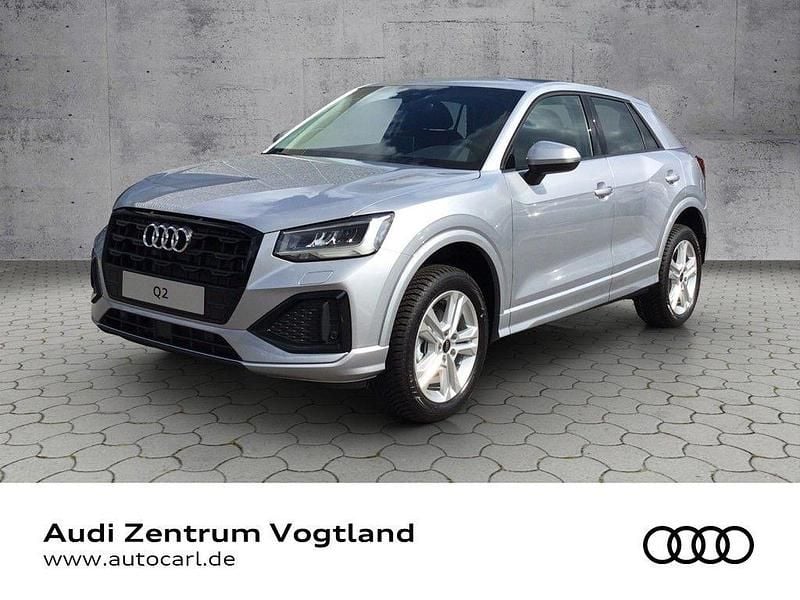Florettsilber metallic Neu 2025 Audi Q2 Advanced Plus SUV | 28.980 € (Superpreis) - Bild 1/4