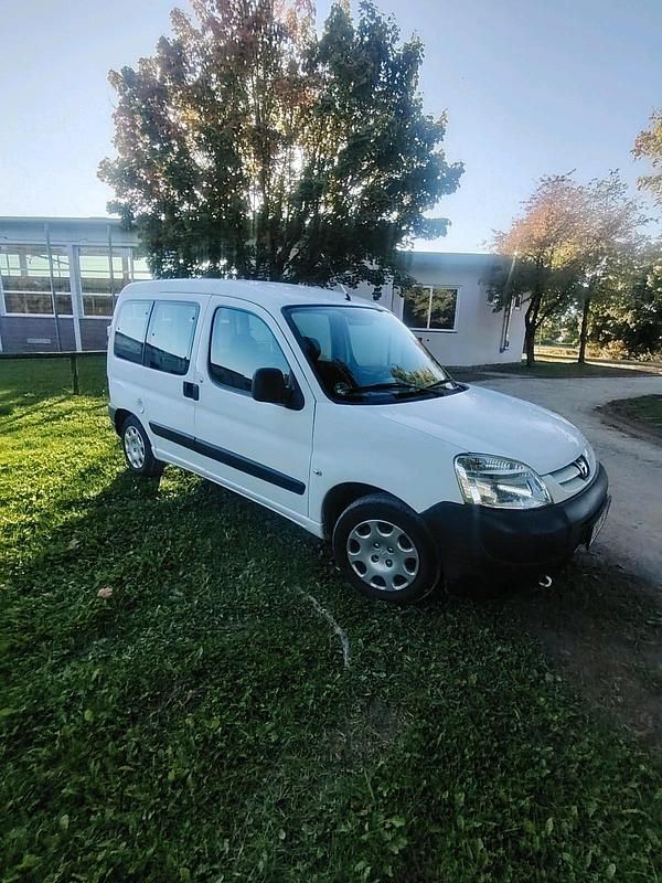 Weiß Gebraucht 2008 Peugeot Partner Van / Kleinbus | 2.800 € (Fairer Preis) - Bild 1/4