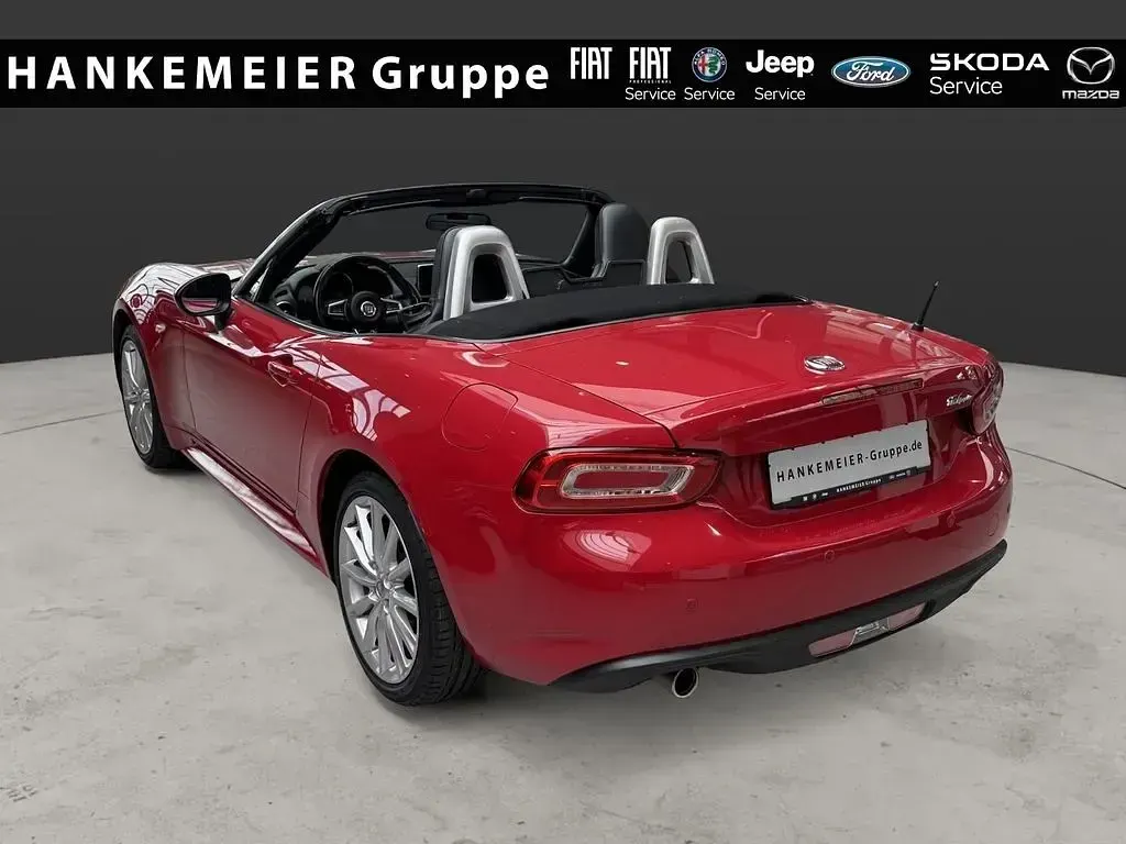Gebraucht Fiat 124 Spider Lusso 140 PS (102 kW) 2016 Rot Cabrio