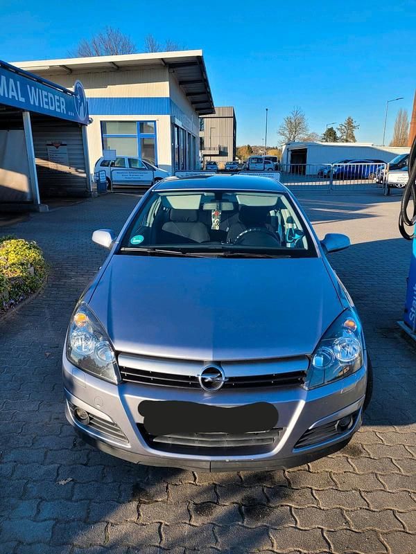 Gebraucht Opel Astra 90 PS (66 kW) 2004 Limousine