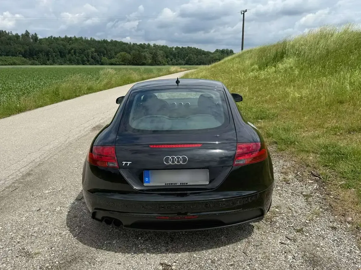 Gebraucht Audi TT 160 PS (117 kW) 2012 Schwarz Coupé