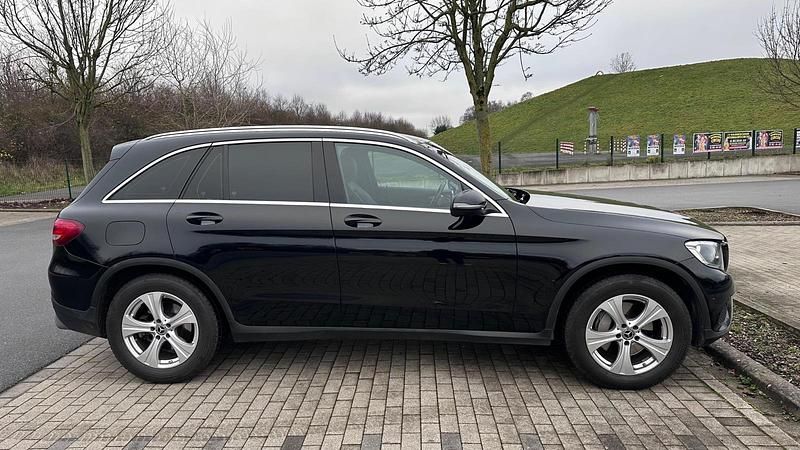 Gebraucht Mercedes GLC220 170 PS (125 kW) 2016 Schwarz SUV