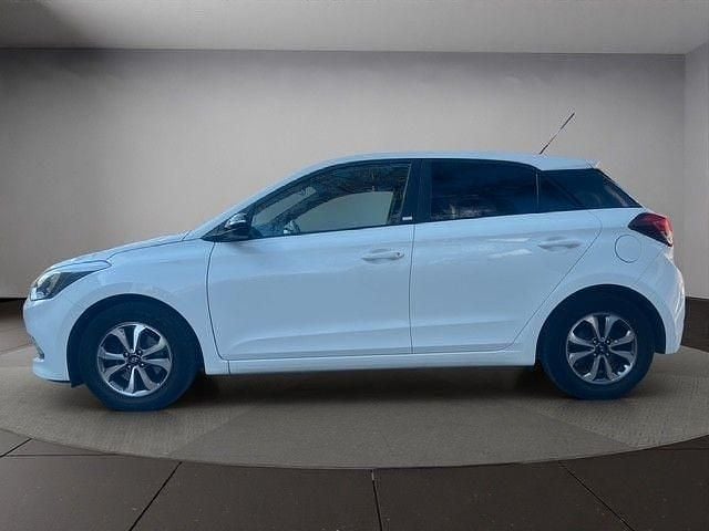 Gebraucht Hyundai i20 Active 101 PS (74 kW) 2018 Weiß Kleinwagen
