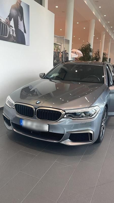 Gebraucht BMW M550 400 PS (294 kW) 2019 Andere farben Limousine