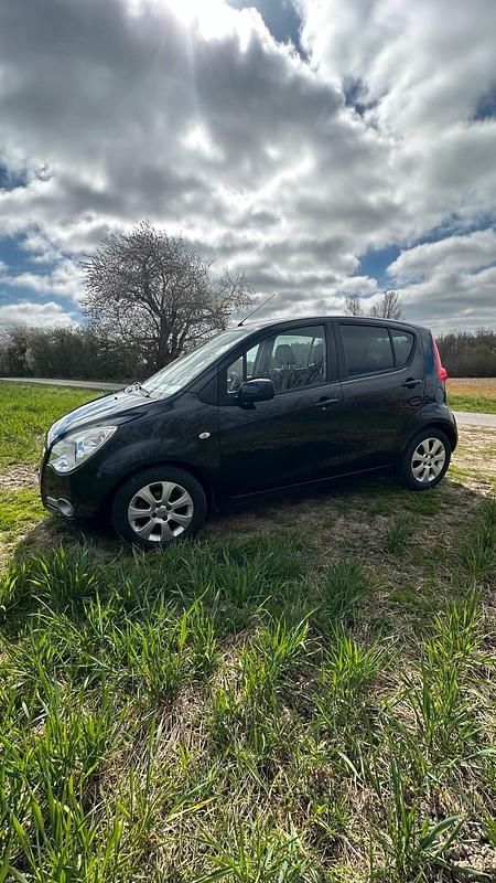 Second-hand Opel Agila 65 CP (47 kW) 2009 Negru Hatchback