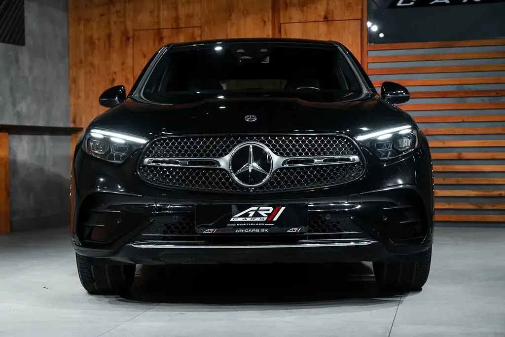 Gebraucht Mercedes GLC220 197 PS (144 kW) 2023 Schwarz Coupé