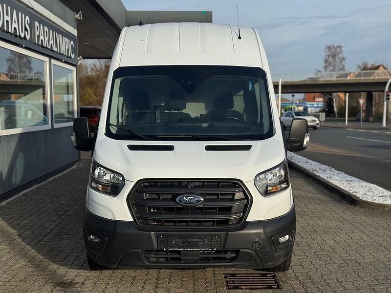 Gebraucht Ford Transit Trend 170 PS (125 kW) 2023 Weiß Van / Kleinbus