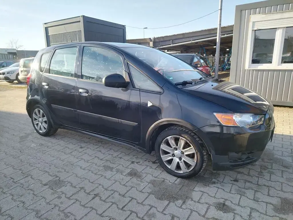 Gebraucht Mitsubishi Colt Edition 95 PS (69 kW) 2011 Schwarz Kleinwagen