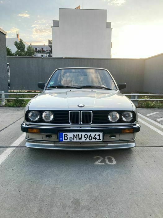 Gebraucht BMW 318 90 PS (66 kW) 1987 Gold Limousine