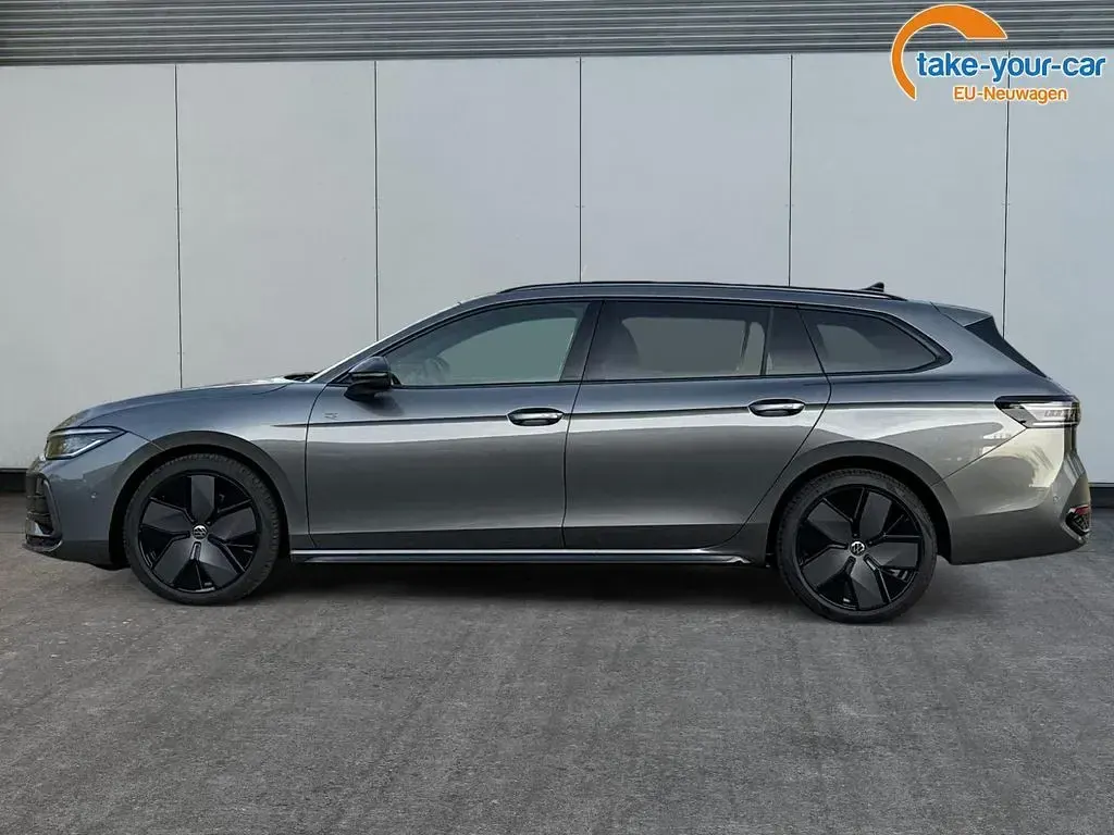 Neu VW Passat R-line 193 PS (141 kW) 2025 Diabasgrau metallic Kombi