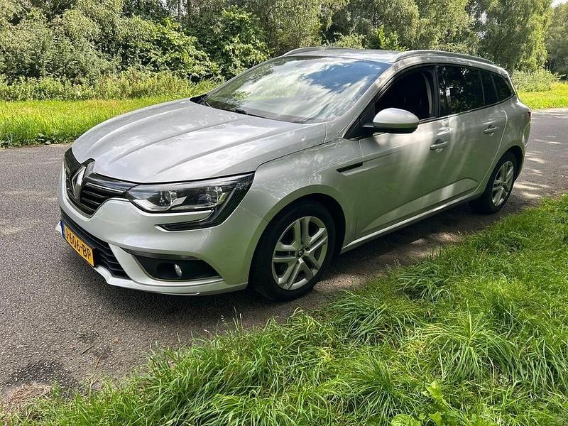 Gebraucht 2016 Renault Mégane III Zen Kombi | 5.950 € (Etwas zu teuer) - Bild 1/4