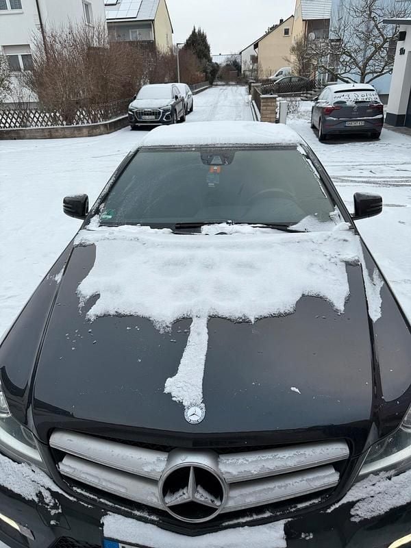 Gebraucht Mercedes C250 204 PS (150 kW) 2011 Schwarz Coupé