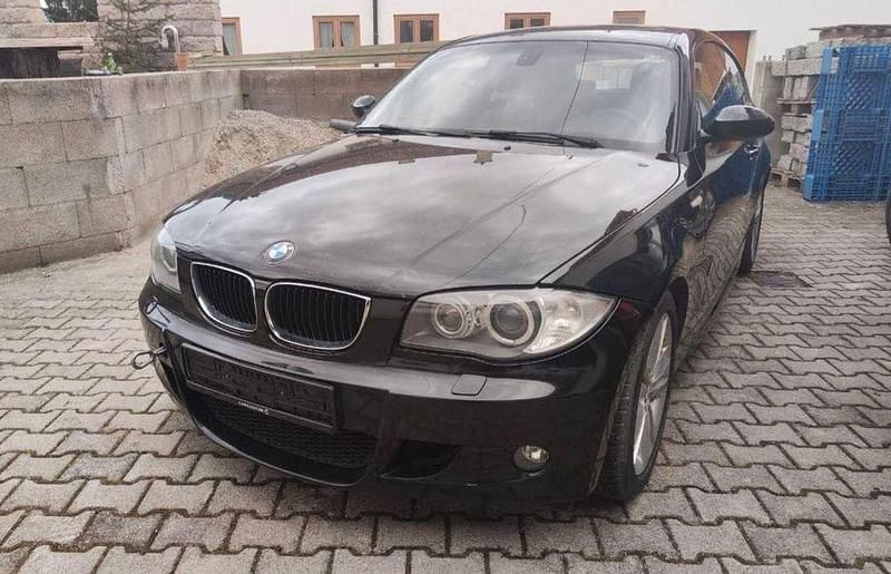 Schwarz Gebraucht 2007 BMW 123 M Sport Kleinwagen | 5.500 € (Guter Preis) - Bild 1/4