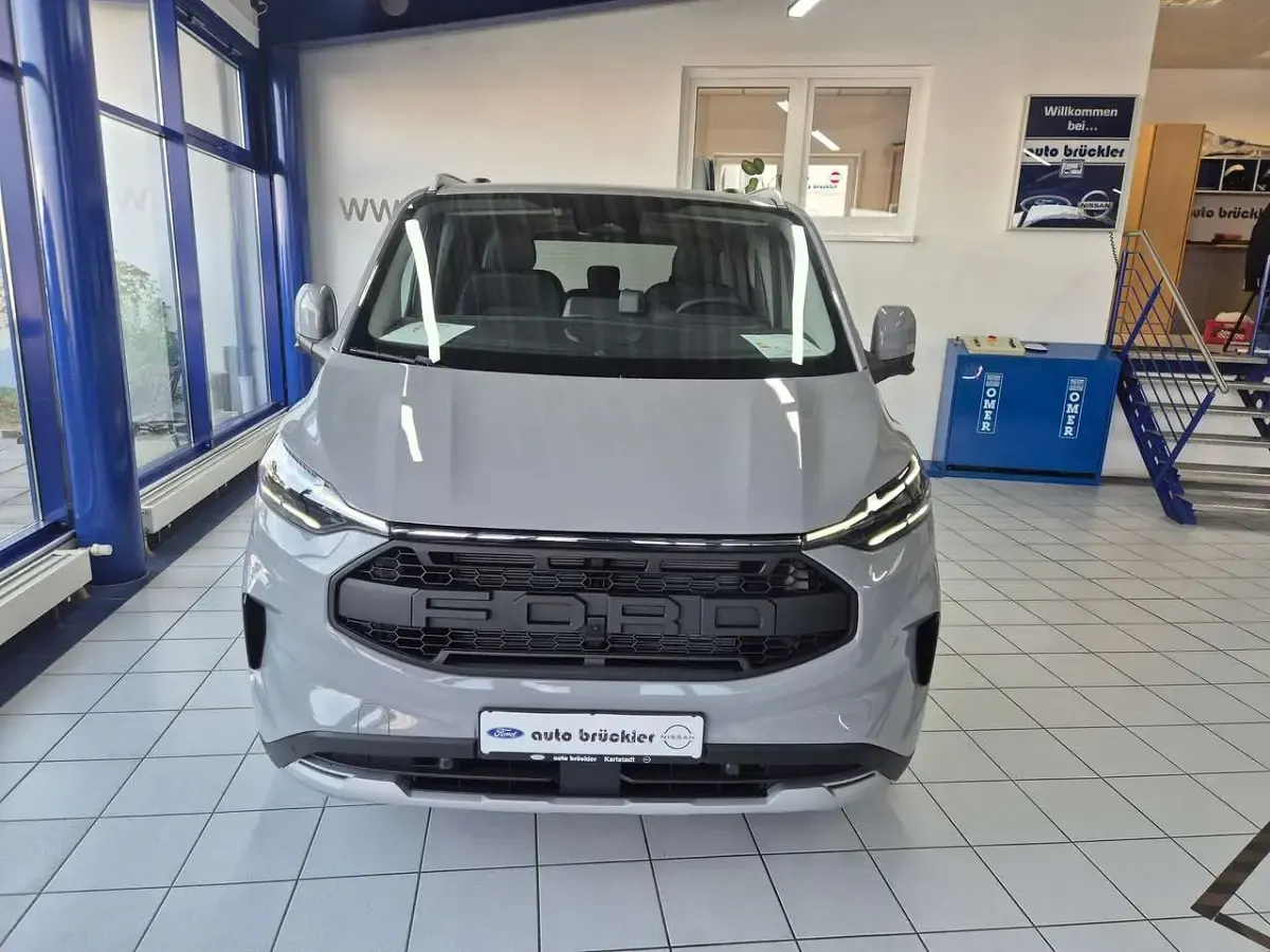 Gebraucht Ford Tourneo Custom Active 170 PS (125 kW) 2026 Grey matter Van