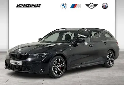 Gebraucht BMW 330e Comfort Edition 292 PS (214 kW) 2025 Schwarz Kombi