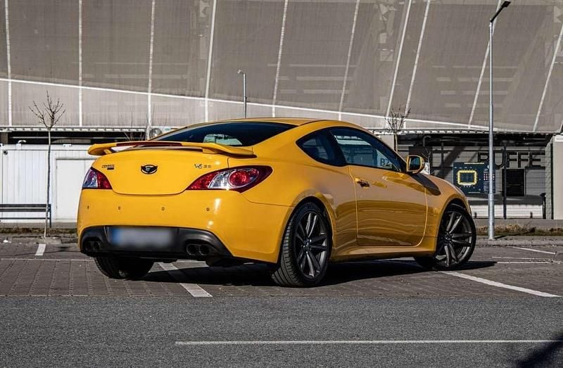 Gebraucht Hyundai Genesis 303 PS (222 kW) 2012 Gelb Coupé