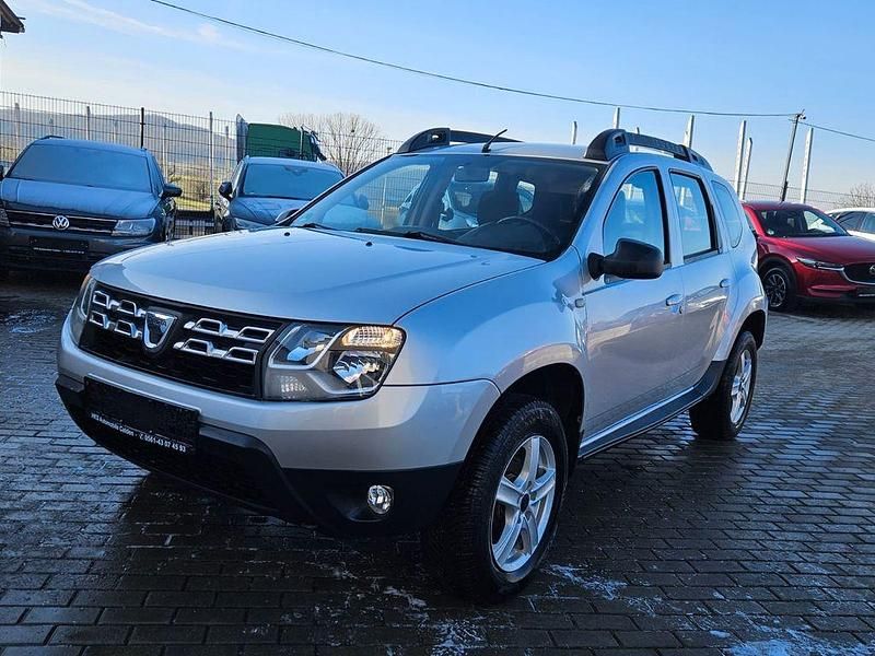 Grau Gebraucht 2015 Dacia Duster Prestige SUV | 7.950 € (Fairer Preis) - Bild 1/4