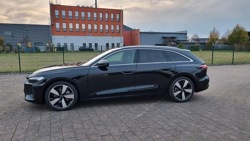 Gebraucht Audi A5 Ambiente 150 PS (110 kW) 2025 Schwarz Kombi