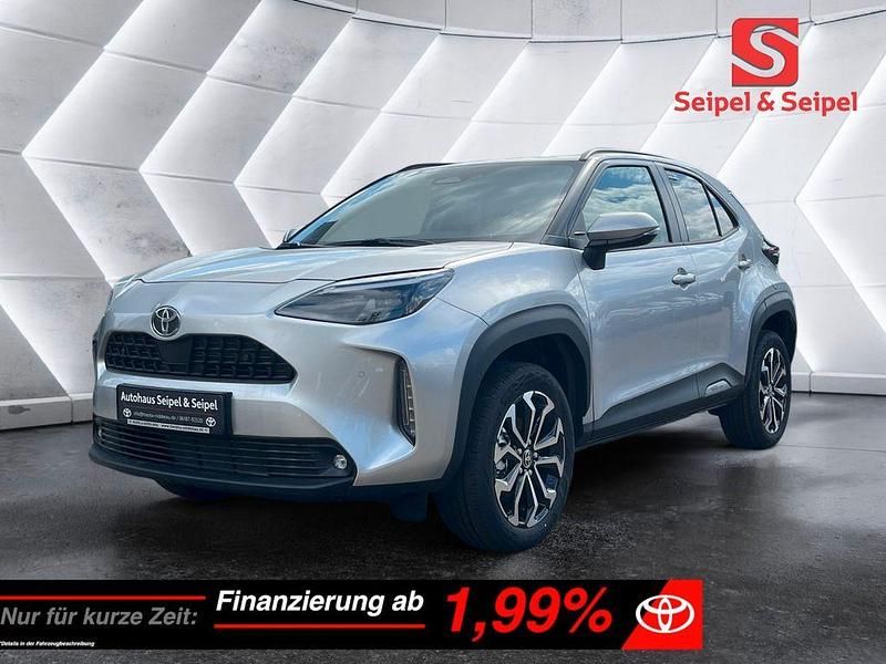 Silber Neu 2025 Toyota Yaris Cross SUV | 30.890 € (Fairer Preis) - Bild 1/4