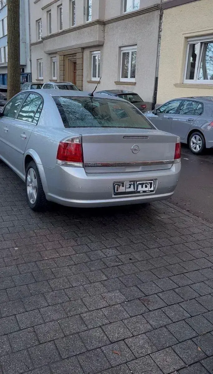 Occasion Opel Vectra Cosmo 155 ch (114 kW) 2006 Argent Berline