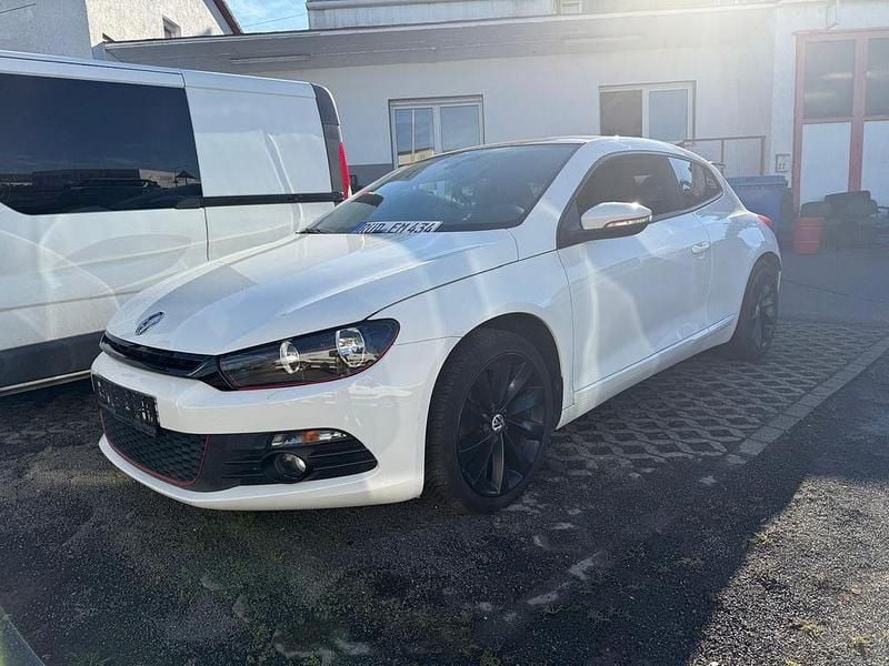 Gebraucht VW Scirocco 160 PS (117 kW) 2010 Weiß Coupé