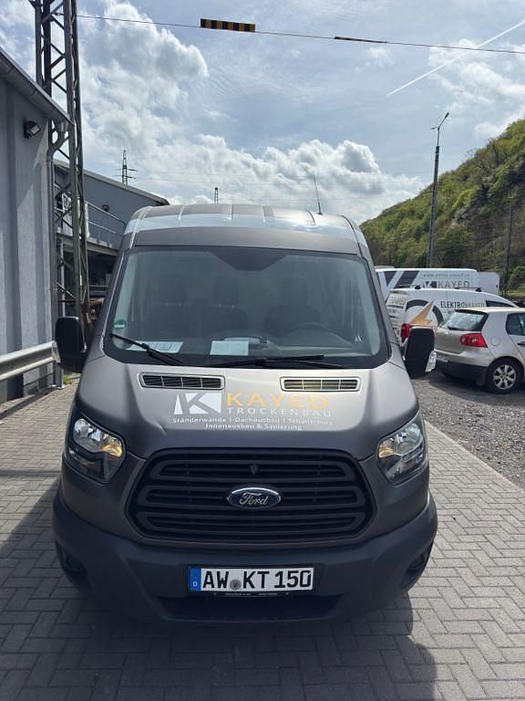 Gebraucht Ford Transit 105 PS (77 kW) 2018 Weiß Van / Kleinbus
