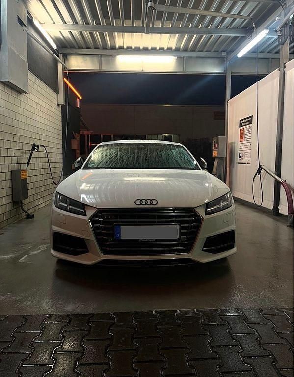 Gebraucht Audi TTS Ambiente 310 PS (228 kW) 2015 Weiß Coupé