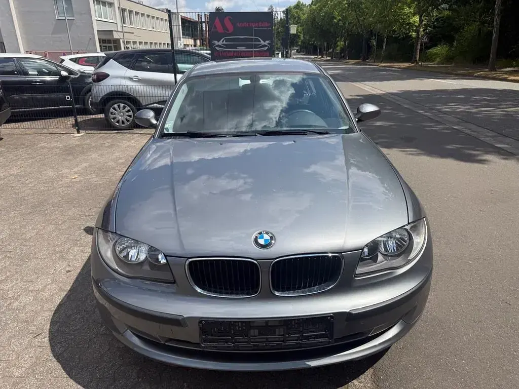 Gebraucht BMW 116 Advantage 122 PS (89 kW) 2009 Grau Kleinwagen