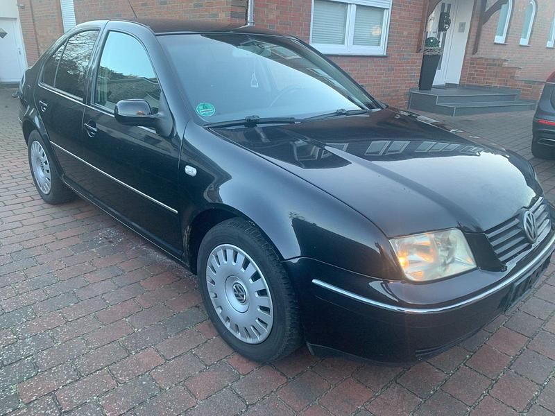 Gebraucht VW Bora 105 PS (77 kW) 2003 Schwarz Limousine