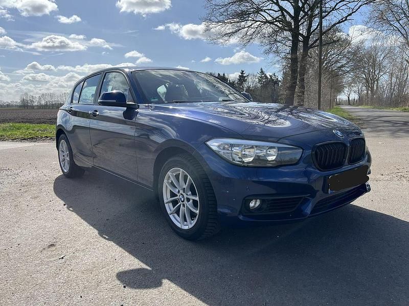 Gebraucht BMW 120 Advantage 184 PS (135 kW) 2018 Blau Kleinwagen