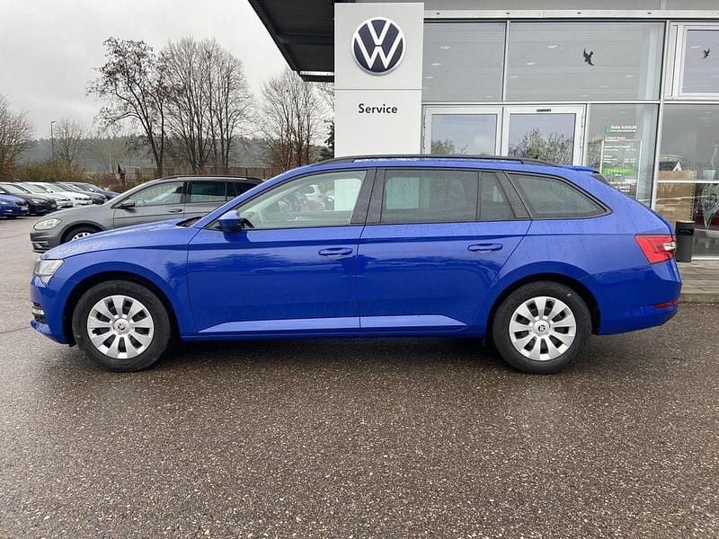 Gebraucht Skoda Superb 150 PS (110 kW) 2022 Blau Kombi
