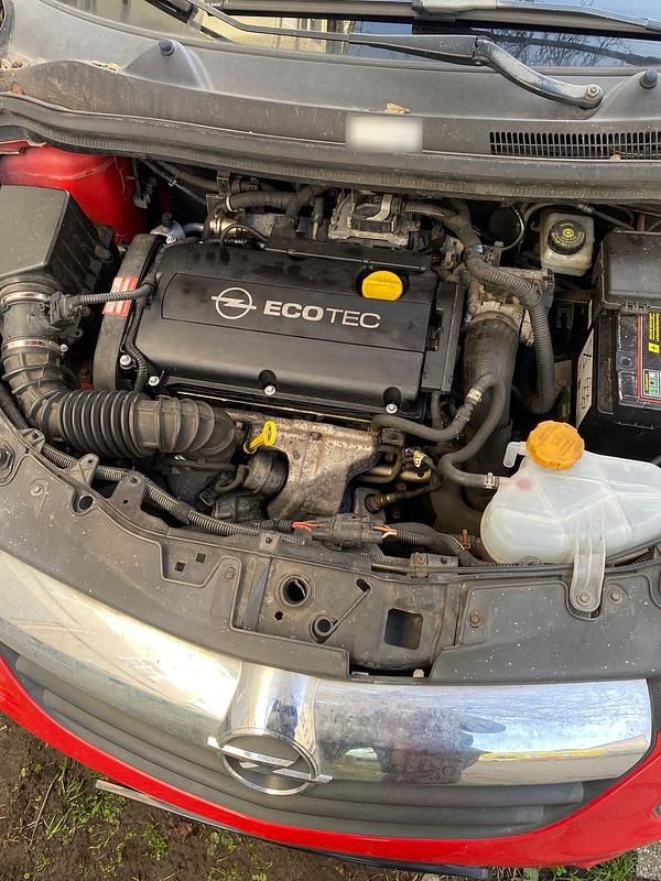 Gebraucht Opel Corsa 160 PS (117 kW) 2007 Rot Kleinwagen