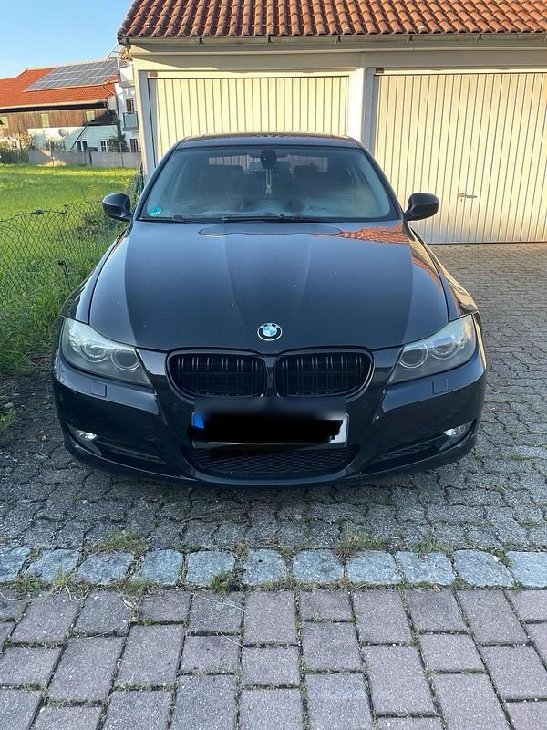 Schwarz Gebraucht 2009 BMW 320 Limousine | 3.100 € (Superpreis) - Bild 1/4