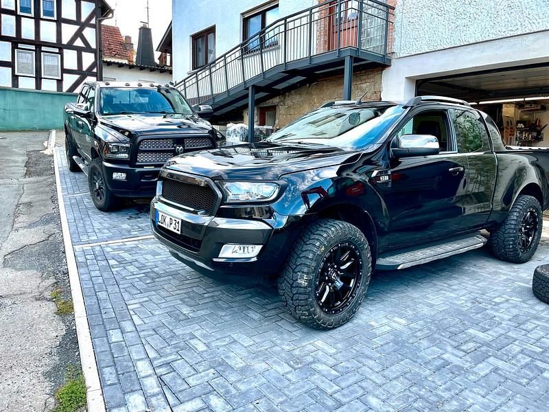 Gebraucht Ford Ranger Wildtrack 240 PS (176 kW) 2017 Schwarz Pickup