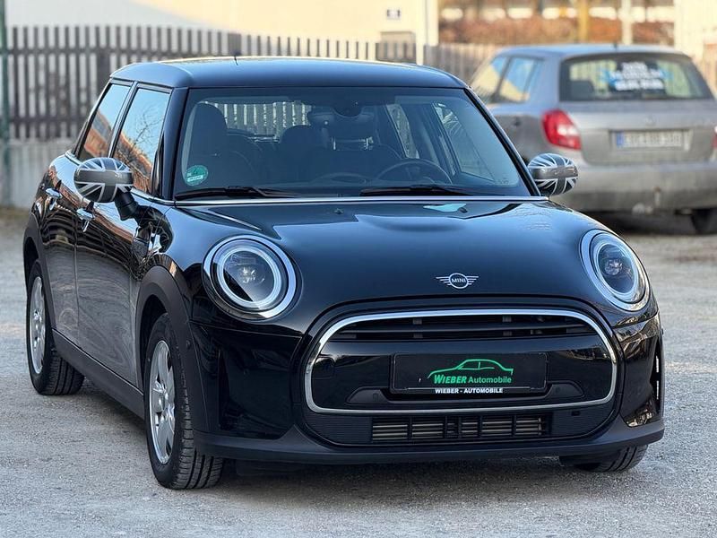 Gebraucht Mini ONE Classic 102 PS (75 kW) 2022 Schwarz Kleinwagen