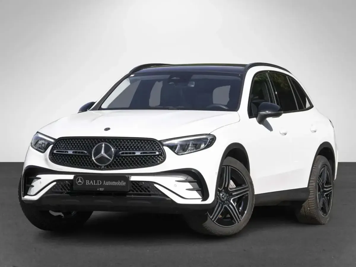 Gebraucht Mercedes GLC200 AMG 204 PS (150 kW) 2025 Weiß SUV