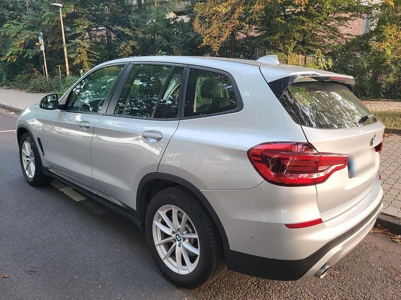Gebraucht BMW X3 184 PS (135 kW) 2018 Silber SUV