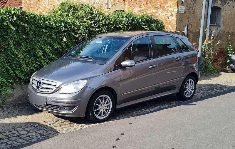 Gebraucht 2007 Mercedes B200 Edition Van / Kleinbus | 3.500 € (Guter Preis) - Bild 1/4
