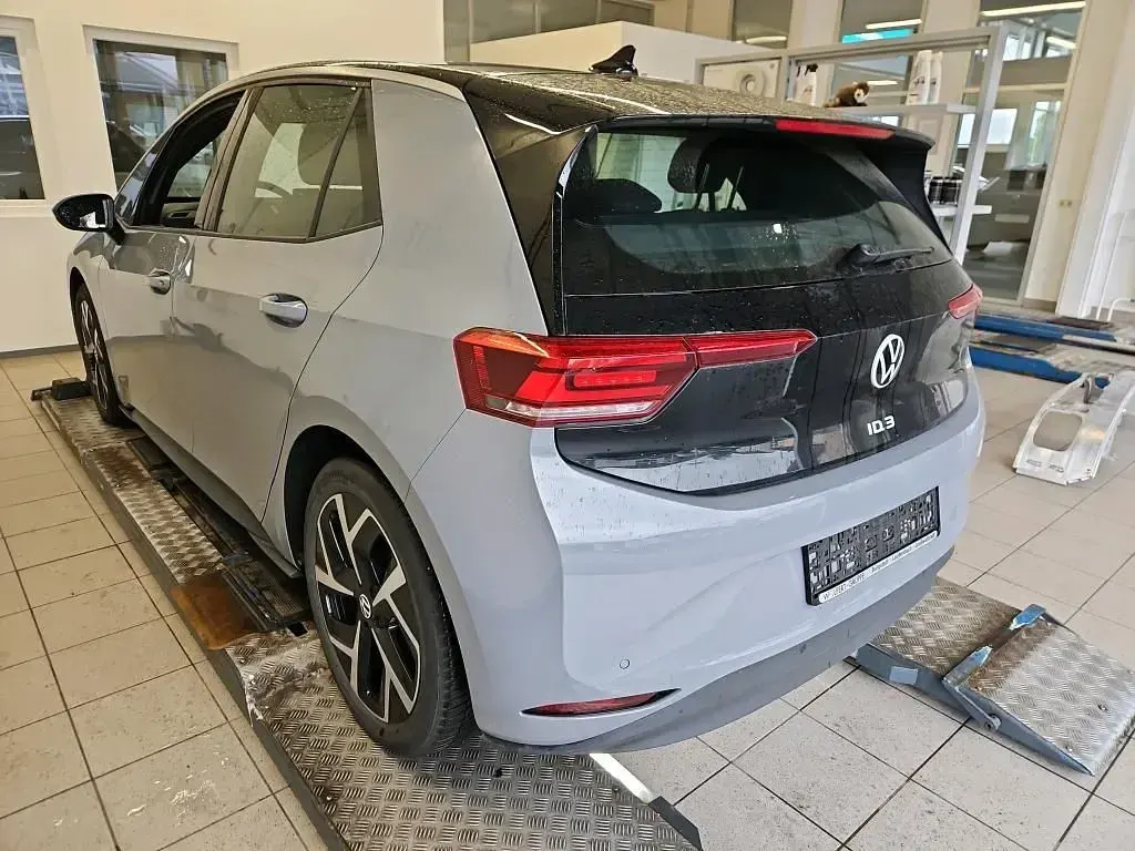 Gebraucht VW ID.3 Pro 150 kW (204 PS) 2024 Grau Kleinwagen