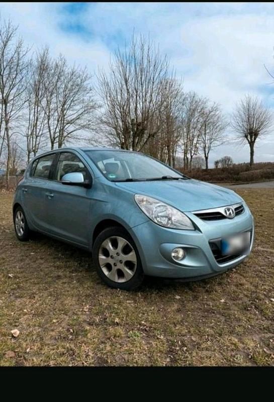 Gebraucht Hyundai i20 78 PS (57 kW) 2012 Kleinwagen