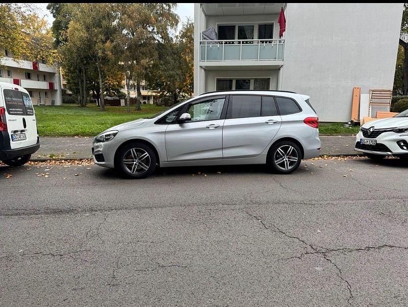 Gebraucht BMW 218 Gran Tourer 150 PS (110 kW) 2015 Silber Van / Kleinbus