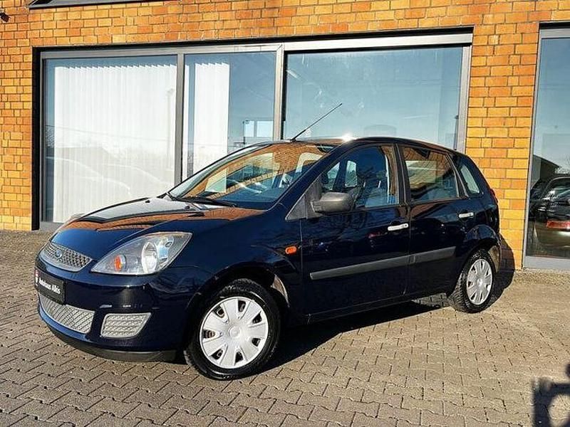 Blau Gebraucht 2007 Ford Fiesta Ambiente Kleinwagen | 2.950 € (Teuer) - Bild 1/2